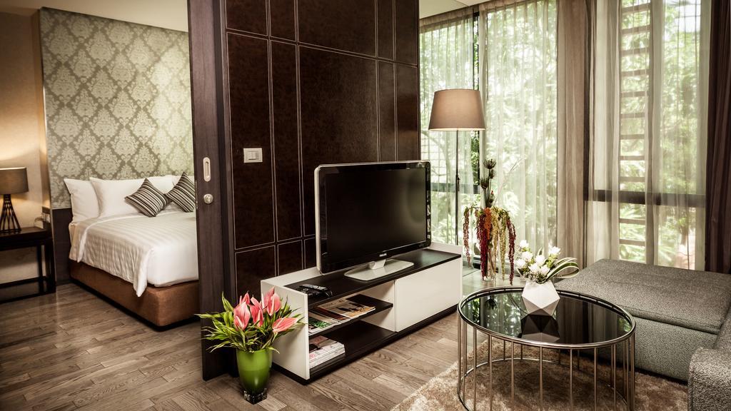 Arcadia Residence Ploenchit By Compass Hospitality Bangkok Zimmer foto