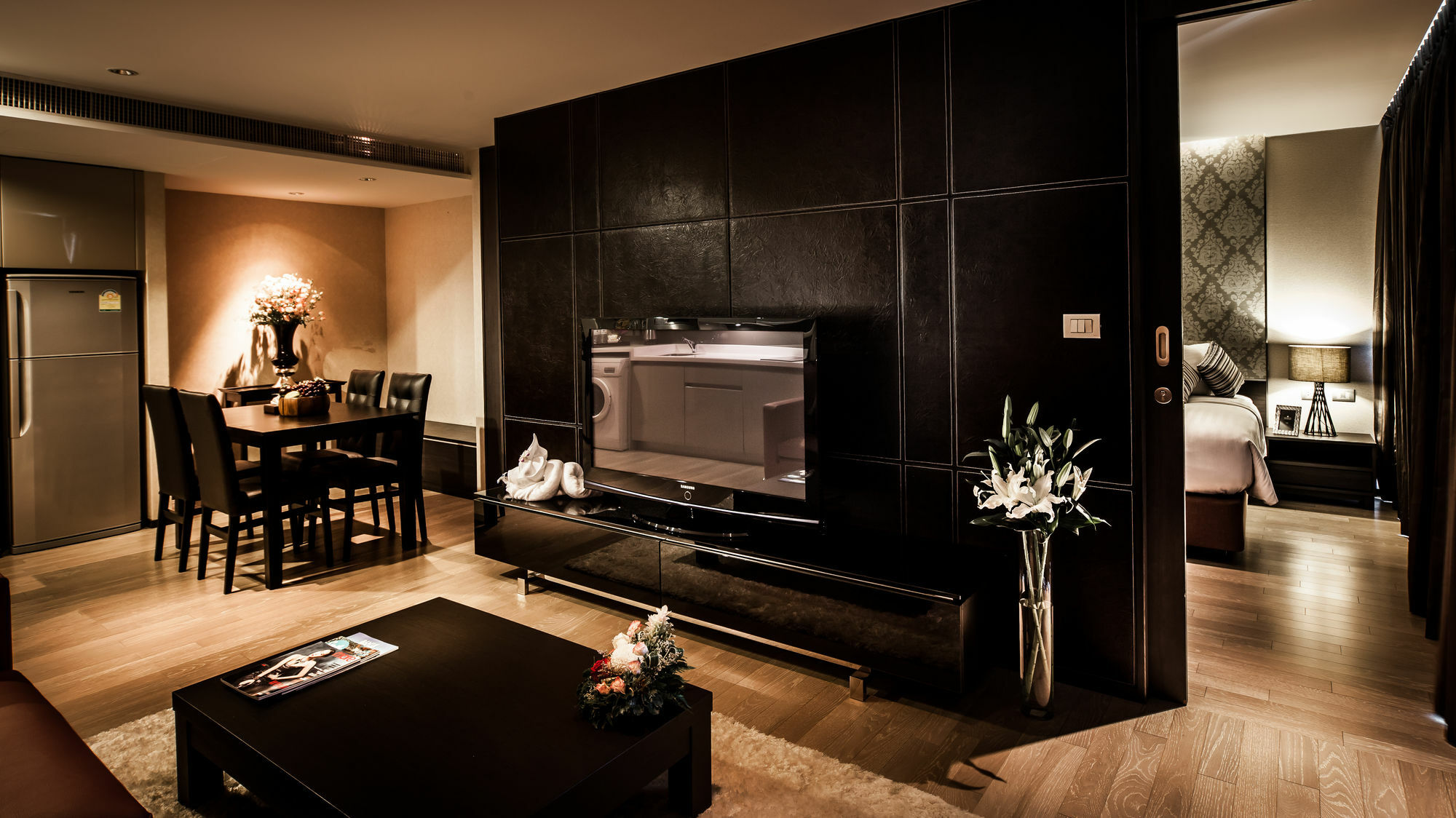 Arcadia Residence Ploenchit By Compass Hospitality Bangkok Exterior foto