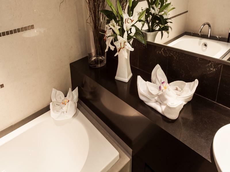 Arcadia Residence Ploenchit By Compass Hospitality Bangkok Exterior foto